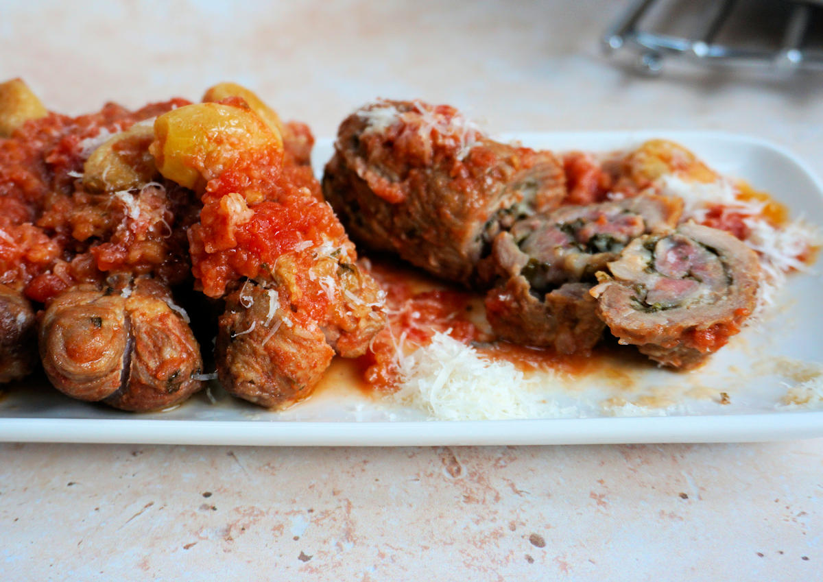 Pork Braciole In Tomato Sauce Recipe Cuisine Fiend